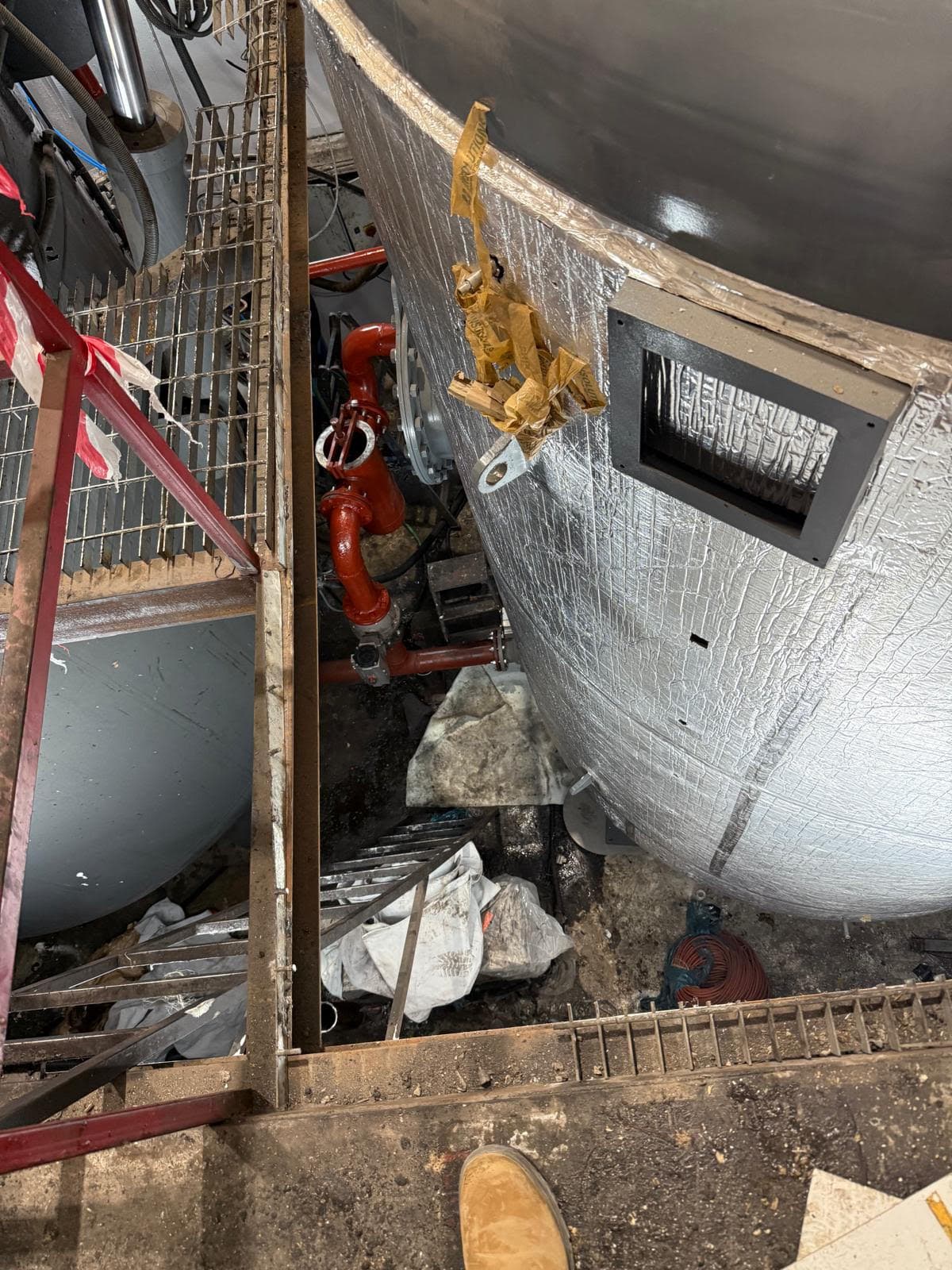 מיכל צ'ילר נירוסטה 3,000 ליטר מבודד במפעל אמפרה